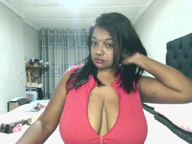 Indianmayaxoxo webcam
