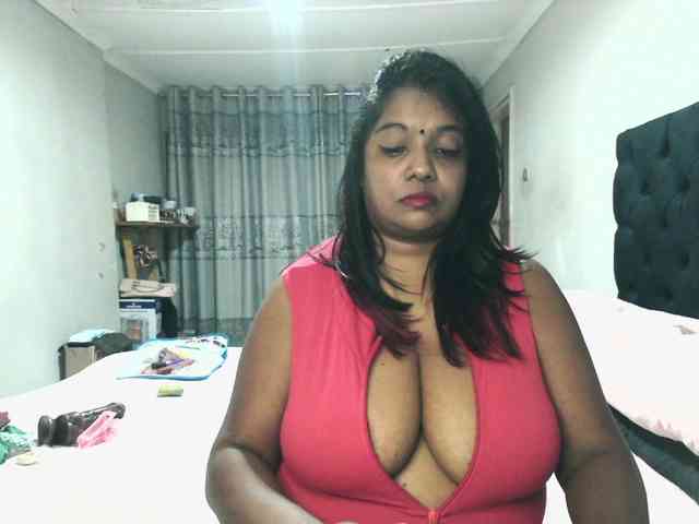 Indianmayaxoxo webcam