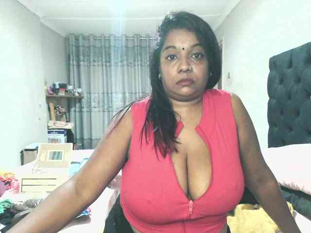 Indianmayaxoxo webcam