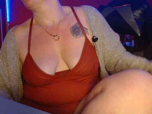 Petitoiseaucoquine webcam