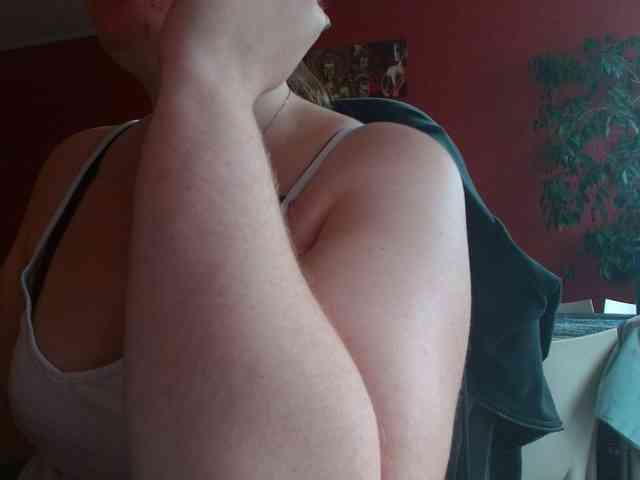 Petitoiseaucoquine webcam