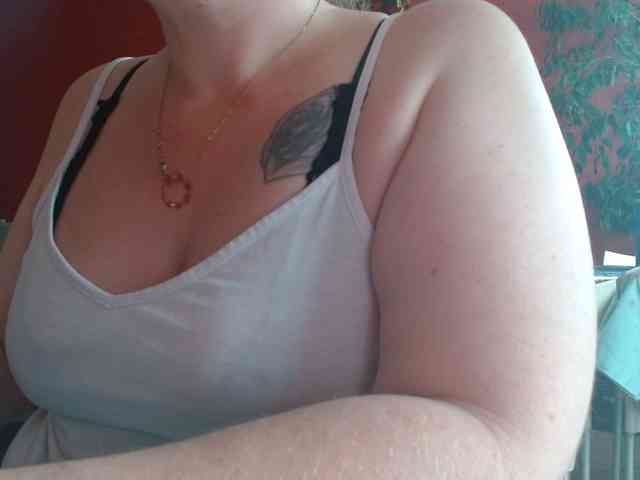 Petitoiseaucoquine webcam