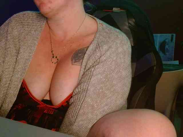 Petitoiseaucoquine webcam