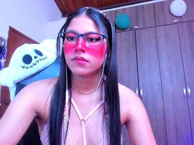 ALYSSON18 webcam