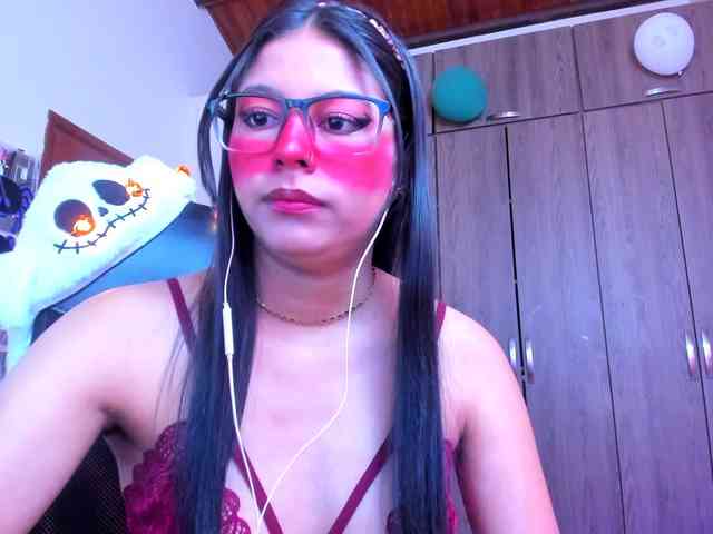 ALYSSON18 webcam