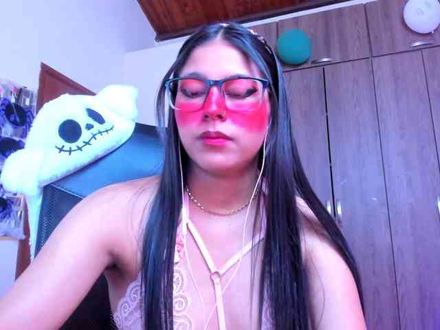 ALYSSON18 webcam