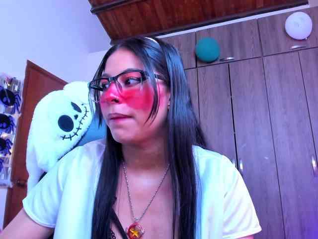 ALYSSON18 webcam