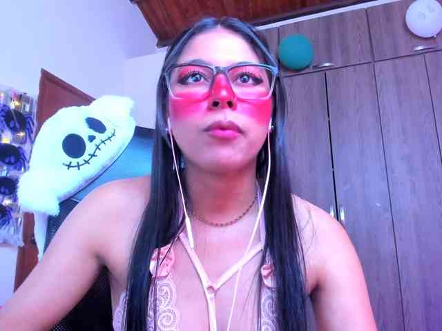 ALYSSON18 webcam