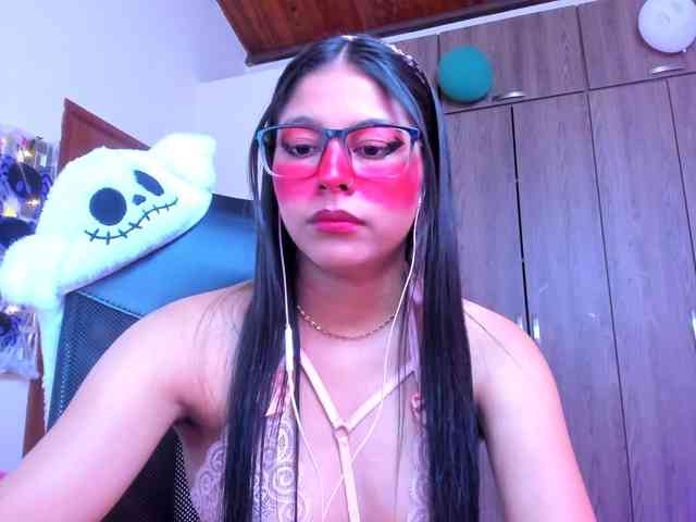 ALYSSON18 webcam