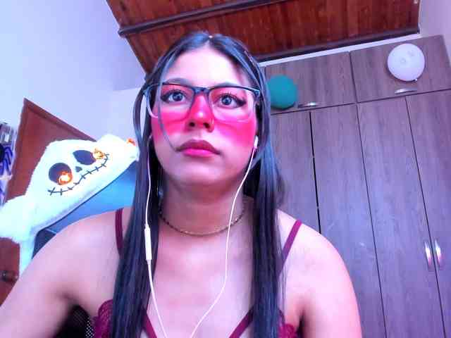 ALYSSON18 webcam