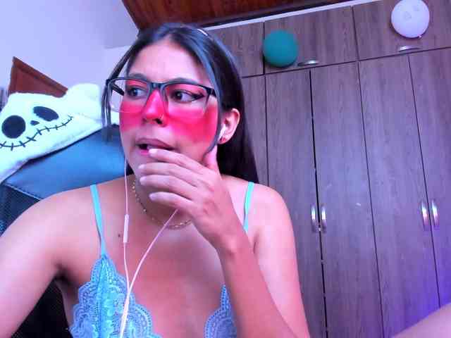 ALYSSON18 webcam