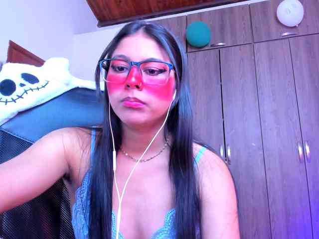 ALYSSON18 webcam