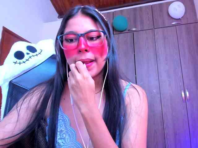 ALYSSON18 webcam