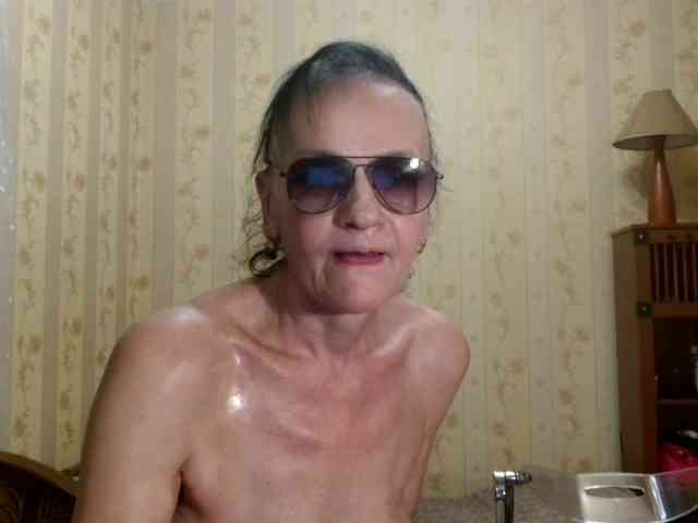 Valenttijm3851 webcam