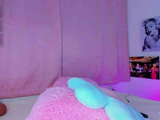 ariana111 webcam