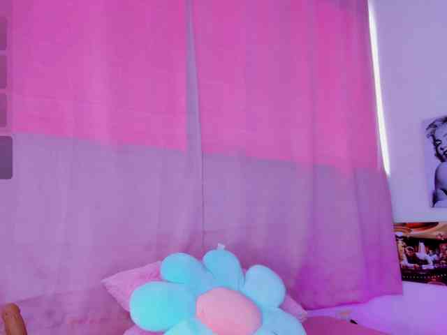 ariana111 webcam