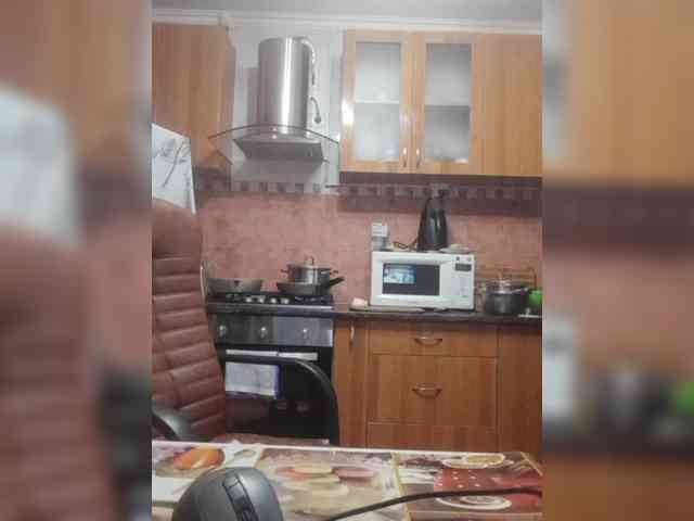 N-I-M-F-O-M-A-N-K-A webcam