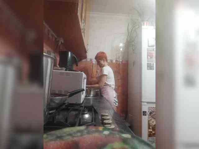 N-I-M-F-O-M-A-N-K-A webcam
