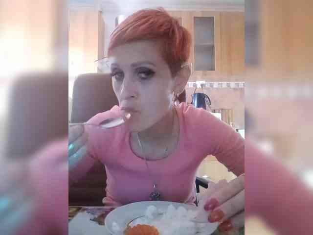 N-I-M-F-O-M-A-N-K-A webcam