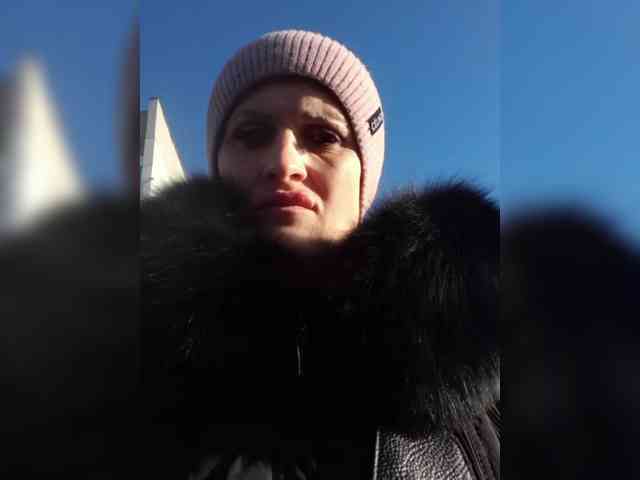 N-I-M-F-O-M-A-N-K-A webcam