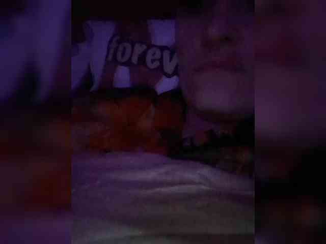 N-I-M-F-O-M-A-N-K-A webcam