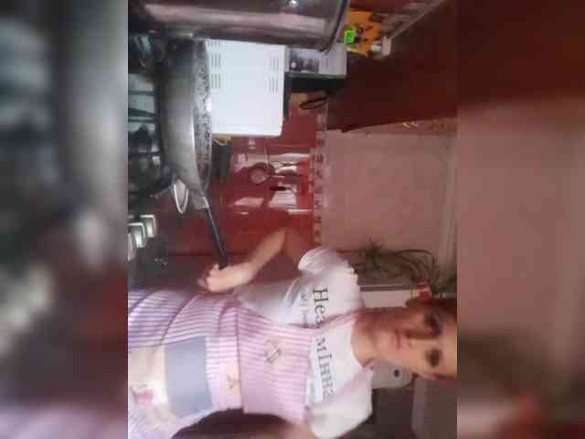 N-I-M-F-O-M-A-N-K-A webcam