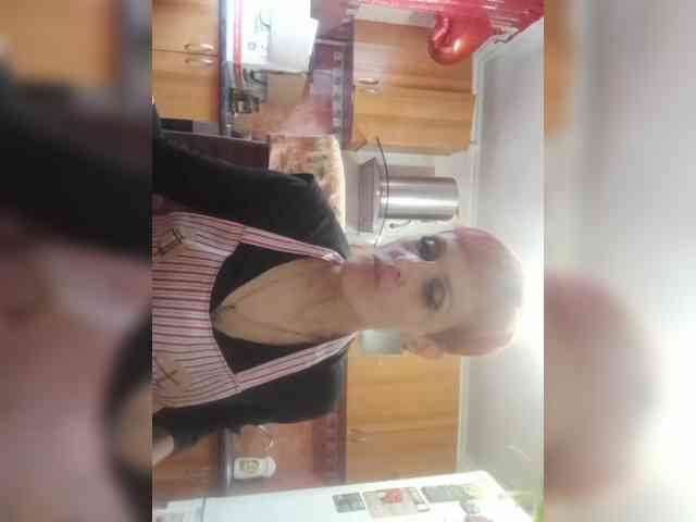 N-I-M-F-O-M-A-N-K-A webcam