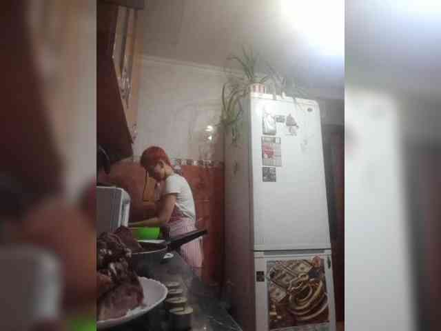 N-I-M-F-O-M-A-N-K-A webcam