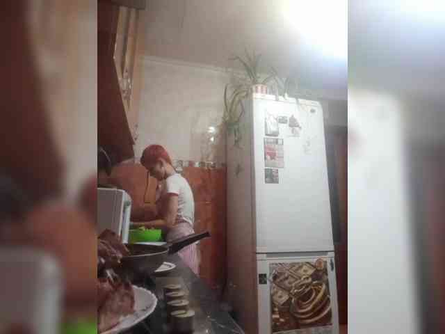 N-I-M-F-O-M-A-N-K-A webcam