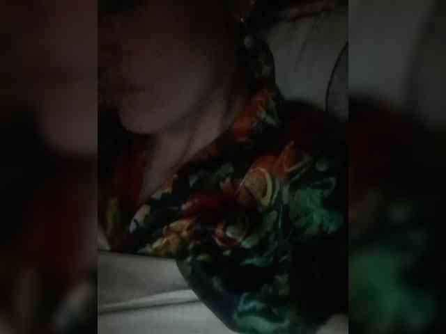 N-I-M-F-O-M-A-N-K-A webcam