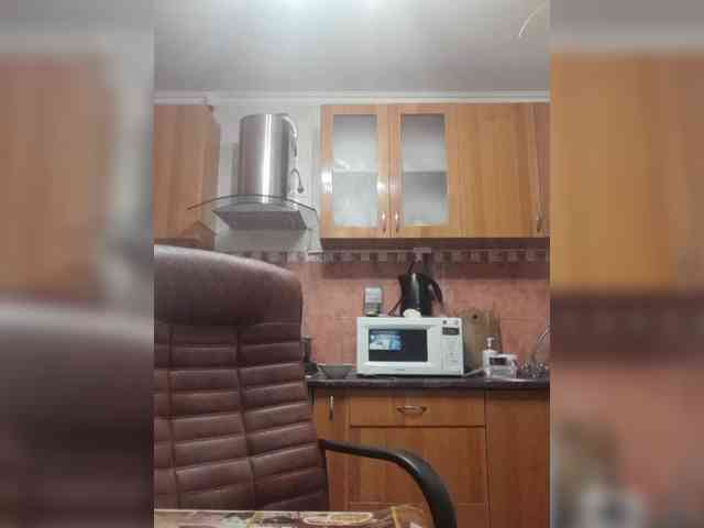 N-I-M-F-O-M-A-N-K-A webcam