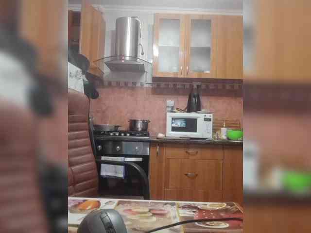 N-I-M-F-O-M-A-N-K-A webcam