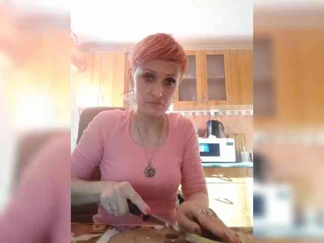 N-I-M-F-O-M-A-N-K-A webcam