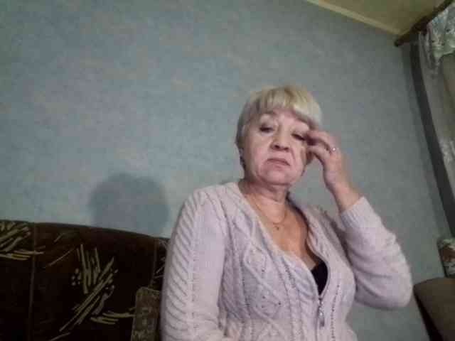 AnjelElinor webcam