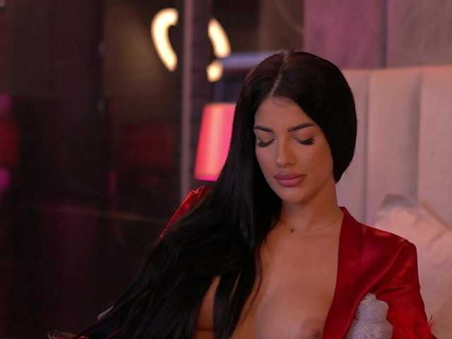 Vai a chattare su RaisaKali RaisaKali