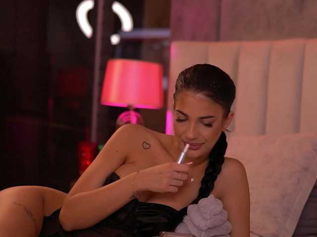 Vai a chattare su RaisaKali RaisaKali