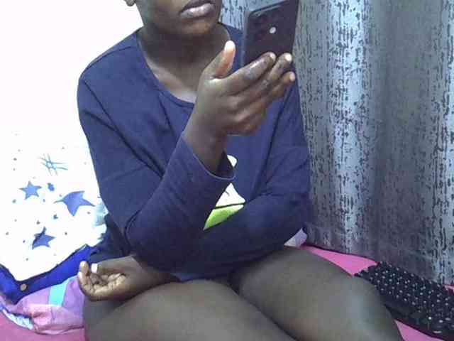 CutieAmber254 webcam