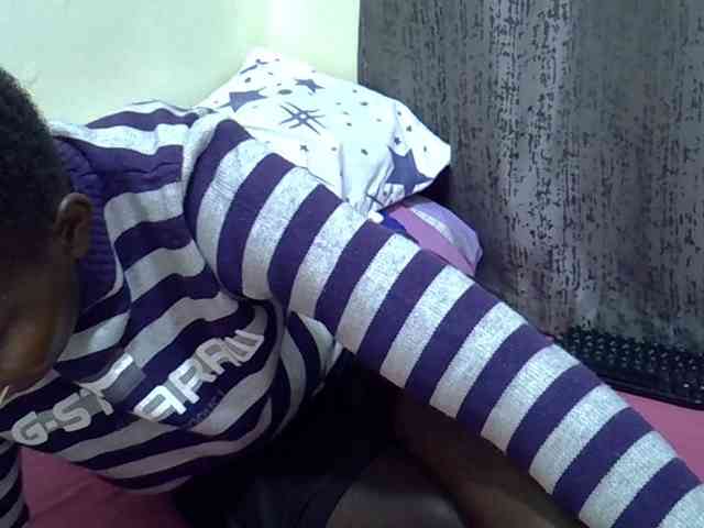 CutieAmber254 webcam