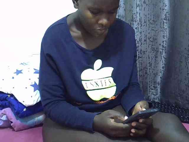 CutieAmber254 webcam