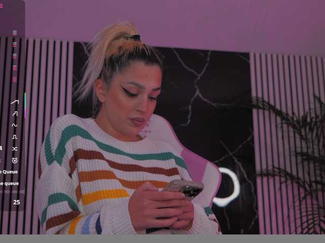 Theajoy Live Cam Chat on BongaCams