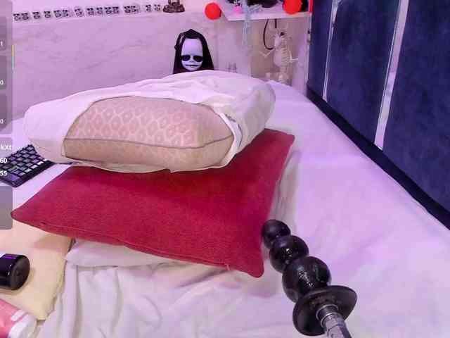 Veronica-Ryan webcam