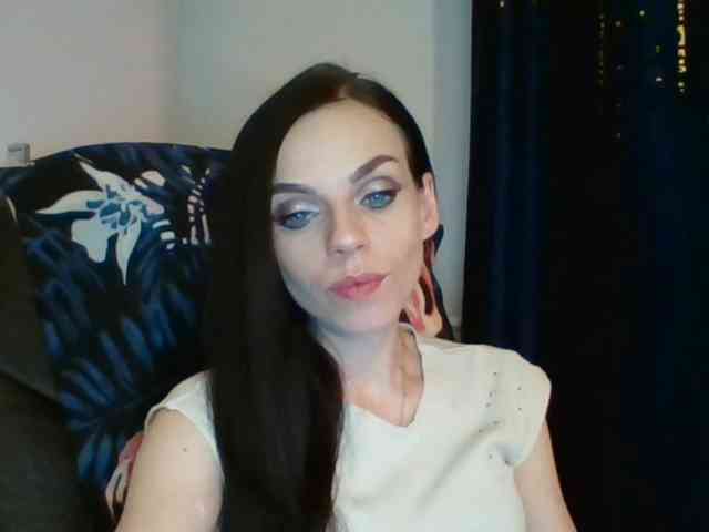 CassieDoll webcam
