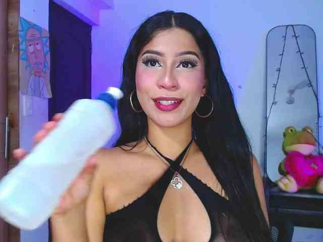 AnnieBlu3 webcam