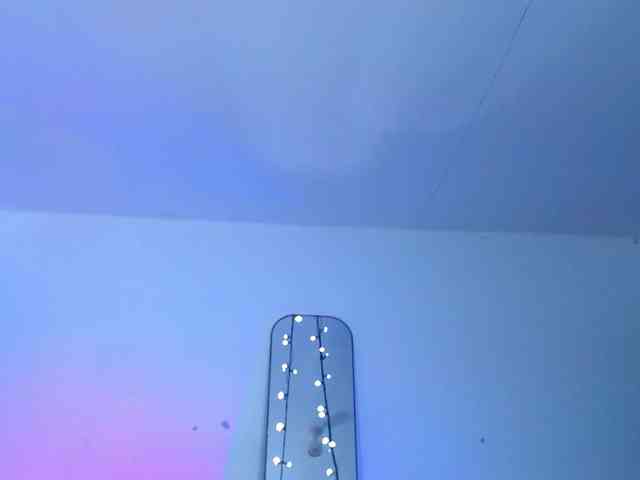 AnnieBlu3 webcam