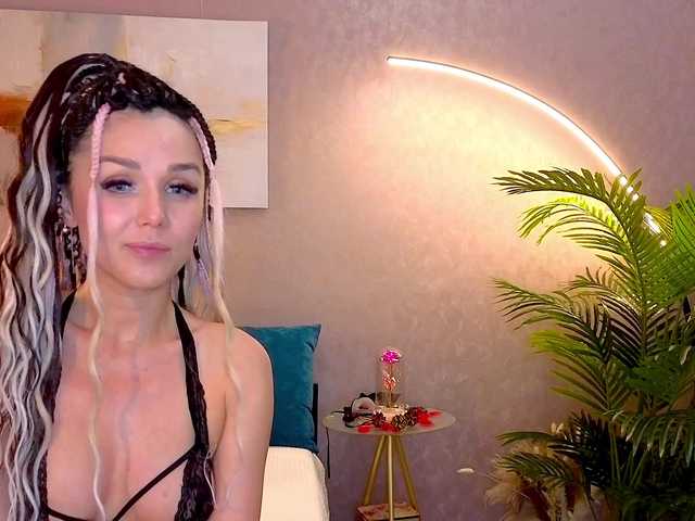 Sonya_Mur webcam