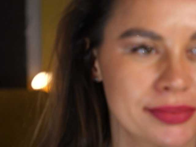 Entra en el chat con el modelo _seemysoul _seemysoul