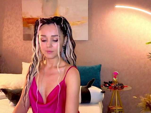 Sonya_Mur webcam