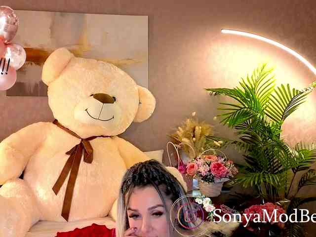 Sonya_Mur webcam