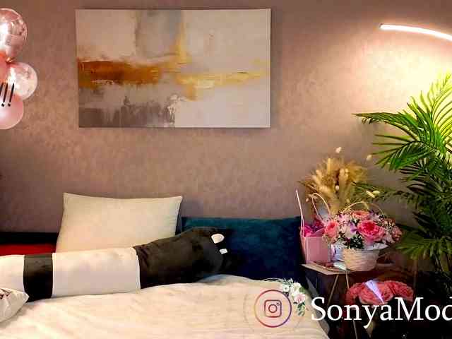 Sonya_Mur webcam