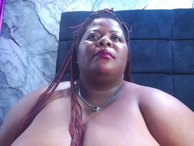 ShantalBBW webcam